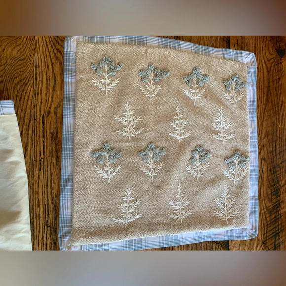 2 Celerie Kemble Accent Pillow covers wintry decorative trees - Picture 3 of 7